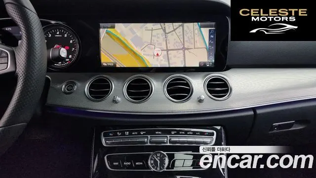 MERCEDES BENZ E-Classe W213 E200 Avantgarde 2018 — photo 15 sur 26