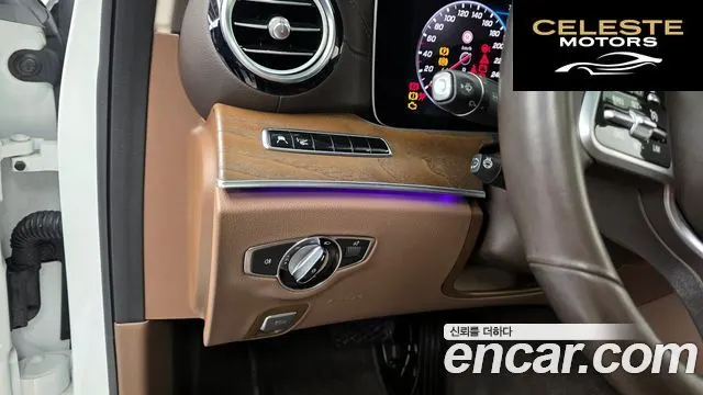 MERCEDES BENZ E-Classe W213 E300 Exclusive 2019 — photo 16 sur 26