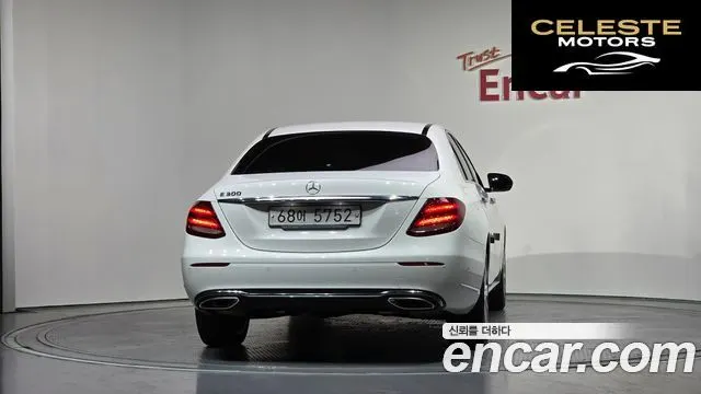 MERCEDES BENZ E-Classe W213 E300 Exclusive 2019 — photo 4 sur 26