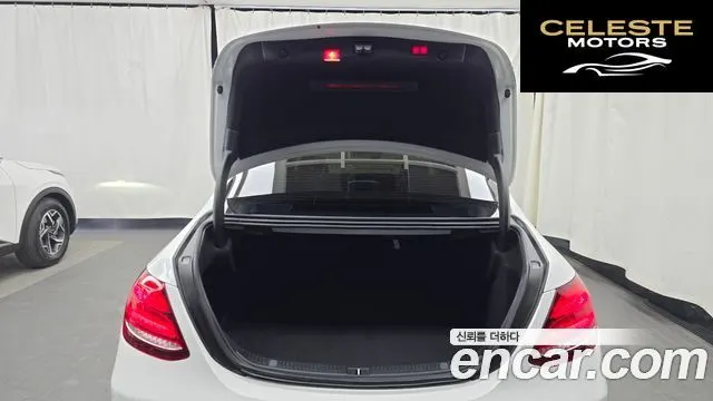 MERCEDES BENZ E-Classe W213 E300 Avantgarde 2017 — photo 20 sur 20