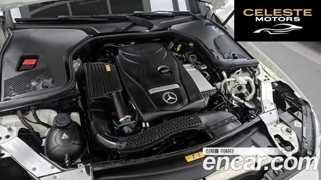 MERCEDES BENZ E-Classe W213 E300 Avantgarde 2017 — photo 6 sur 20