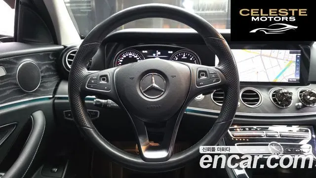 MERCEDES BENZ E-Classe W213 E220d 4MATIC Avantgarde 2017 — photo 13 sur 20