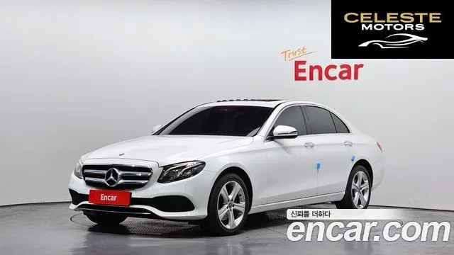 MERCEDES BENZ E-Classe W213 E220d 4MATIC Avantgarde 2018 — photo 1 sur 20