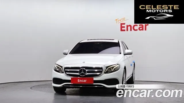 MERCEDES BENZ E-Classe W213 E220d 4MATIC Avantgarde 2018 — photo 3 sur 20