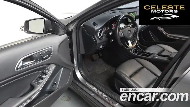 MERCEDES BENZ GLA-Classe X156 GLA200 d 4MATIC 2016 — photo 10 sur 20