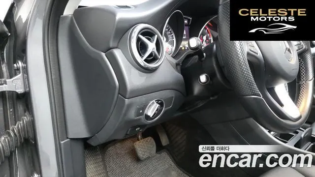 MERCEDES BENZ GLA-Classe X156 GLA200 d 4MATIC 2016 — photo 13 sur 20