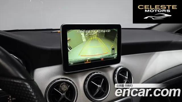MERCEDES BENZ GLA-Classe X156 GLA200 d 4MATIC 2016 — photo 16 sur 20