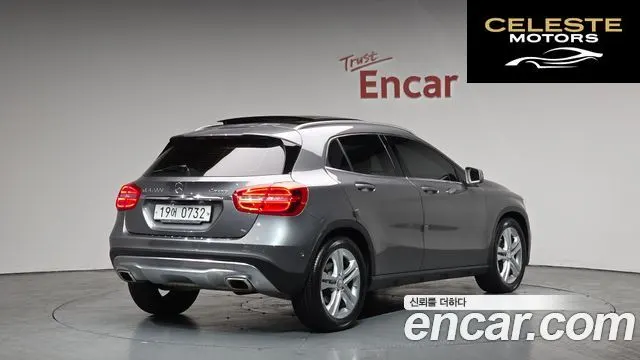 MERCEDES BENZ GLA-Classe X156 GLA200 d 4MATIC 2016 — photo 2 sur 20