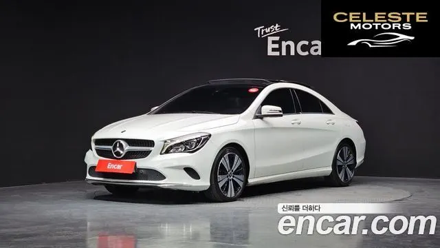 MERCEDES BENZ CLA-Classe C117 CLA250 4MATIC 2018 — photo 22 sur 26