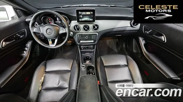 MERCEDES BENZ CLA-Classe C117 CLA250 4MATIC 2018 — photo 24 sur 26