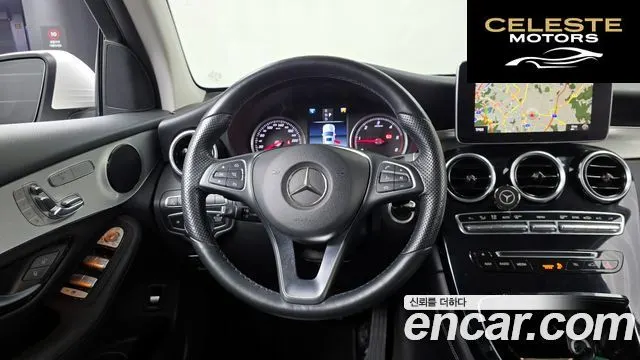 MERCEDES BENZ GLC-Classe X253 GLC220 d 4MATIC Coupé 2018 — photo 13 sur 20