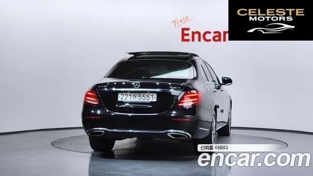 MERCEDES BENZ E-Classe W213 E450 4MATIC Exclusive 2020 — photo 4 sur 26