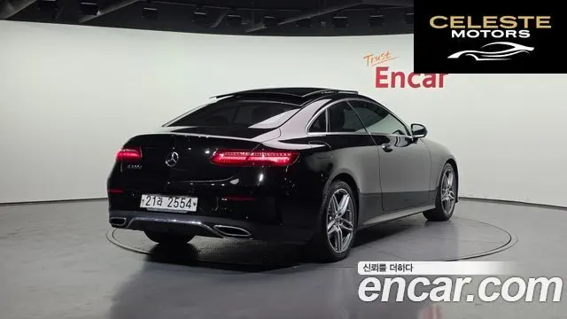 MERCEDES BENZ E-Classe W213 E220d Coupé 2019 — photo 2 sur 26
