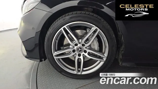 MERCEDES BENZ E-Classe W213 E220d Coupé 2019 — photo 5 sur 26