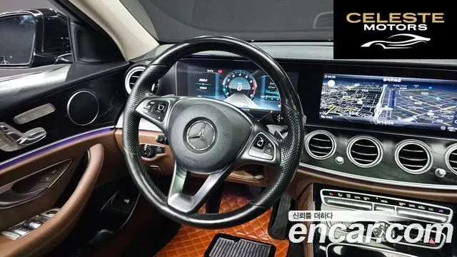 MERCEDES BENZ E-Classe W213 E300 Avantgarde 2017 — photo 13 sur 20