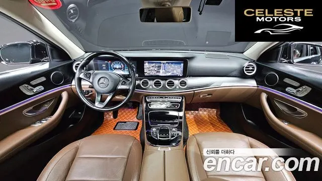 MERCEDES BENZ E-Classe W213 E300 Avantgarde 2017 — photo 7 sur 20