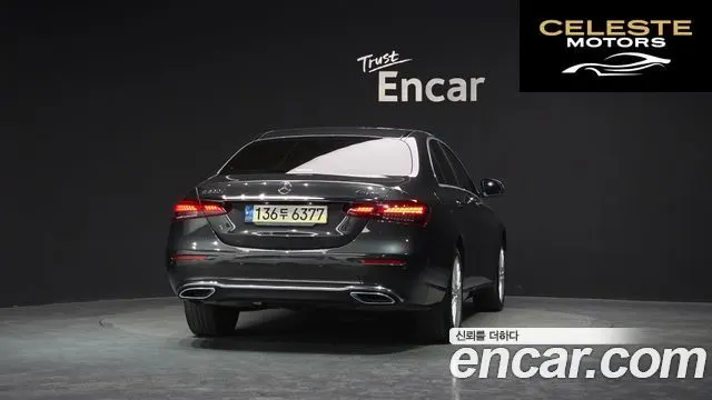 MERCEDES BENZ E-Classe W213 E220d 4MATIC Exclusive 2021 — photo 4 sur 20