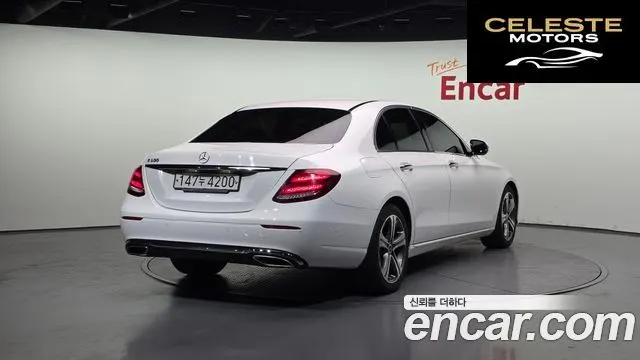MERCEDES BENZ E-Classe W213 E300 Avantgarde 2020 — photo 2 sur 20