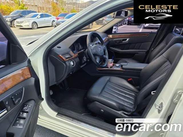 MERCEDES BENZ E-Classe W212 E300 2012 — photo 6 sur 20