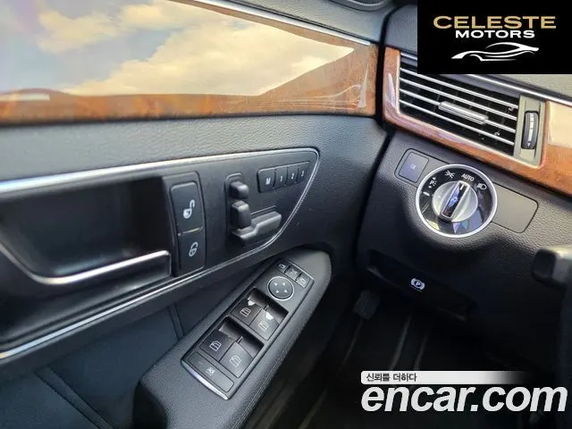 MERCEDES BENZ E-Classe W212 E300 2012 — photo 8 sur 20
