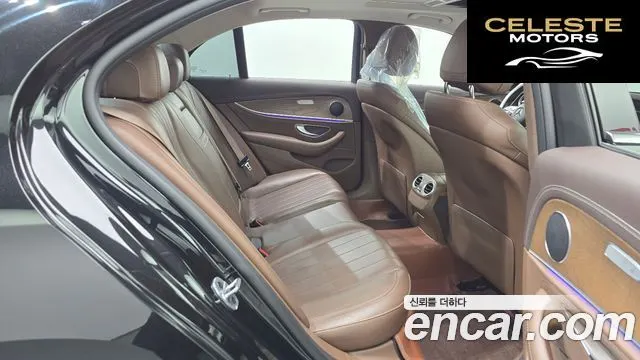 MERCEDES BENZ E-Classe W213 E220d 4MATIC Exclusive 2019 — photo 12 sur 26