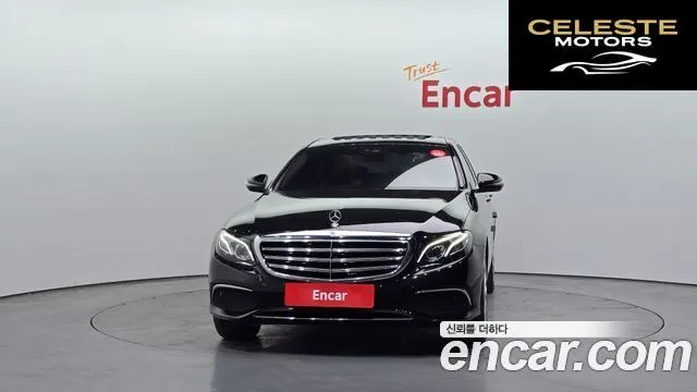 MERCEDES BENZ E-Classe W213 E220d 4MATIC Exclusive 2019 — photo 3 sur 26
