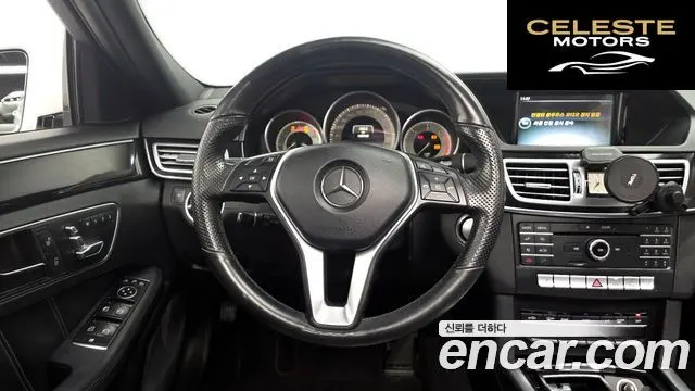 MERCEDES BENZ E-Classe W212 E220 Avantgarde 2016 — photo 13 sur 20