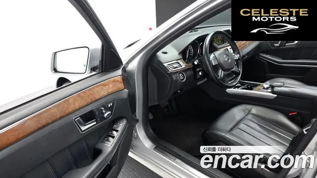 MERCEDES BENZ E-Classe W212 E300 2014 — photo 11 sur 20