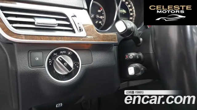 MERCEDES BENZ E-Classe W212 E300 2014 — photo 19 sur 20