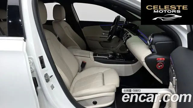 MERCEDES BENZ A-Classe W177 A220 Berline 2024 — photo 11 sur 20