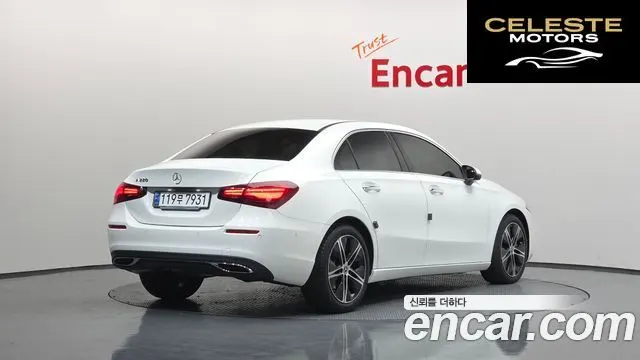 MERCEDES BENZ A-Classe W177 A220 Berline 2024 — photo 2 sur 20