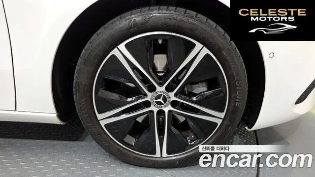 MERCEDES BENZ A-Classe W177 A220 Berline 2024 — photo 5 sur 20