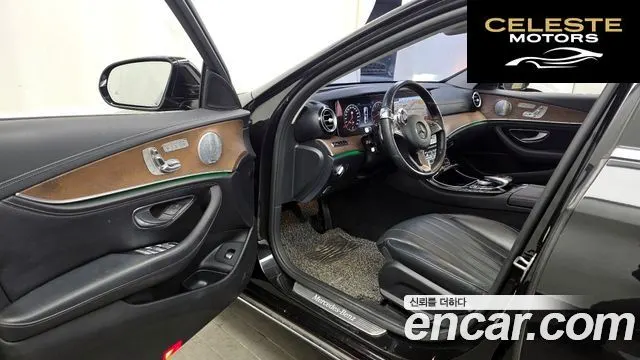 MERCEDES BENZ E-Classe W213 E300 4MATIC Exclusive 2018 — photo 10 sur 20