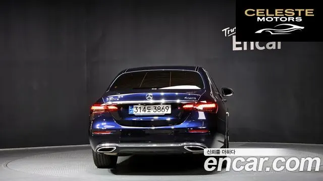 MERCEDES BENZ E-Classe W213 E300e 4MATIC Exclusive 2022 — photo 4 sur 20