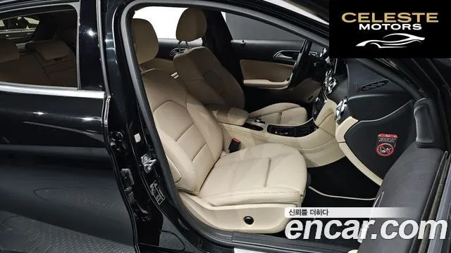 MERCEDES BENZ GLA-Classe X156 GLA220 2018 — photo 10 sur 20
