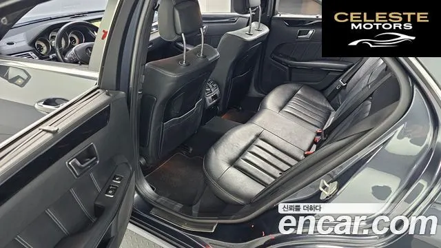 MERCEDES BENZ E-Classe W212 E400 4MATIC 2015 — photo 12 sur 20