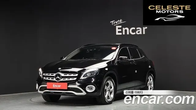 MERCEDES BENZ GLA-Classe X156 GLA220 2018 — photo 1 sur 20