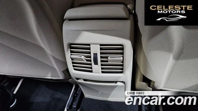 MERCEDES BENZ GLA-Classe X156 GLA220 2018 — photo 18 sur 20