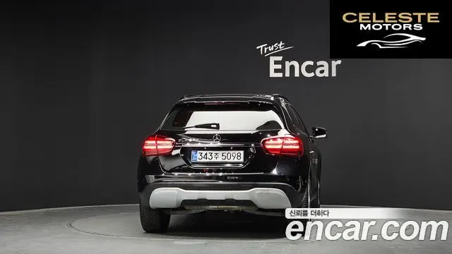MERCEDES BENZ GLA-Classe X156 GLA220 2018 — photo 4 sur 20