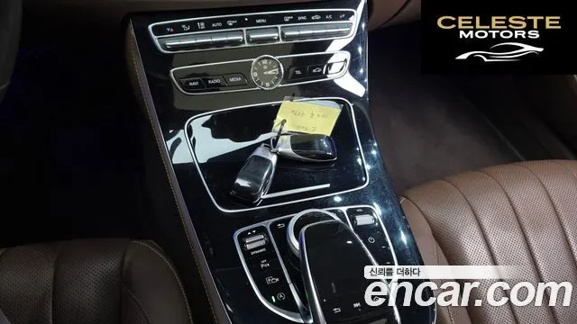 MERCEDES BENZ E-Classe W213 E300 4MATIC Exclusive 2019 — photo 15 sur 20
