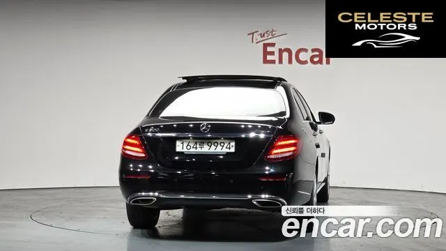 MERCEDES BENZ E-Classe W213 E300 4MATIC Exclusive 2019 — photo 3 sur 20
