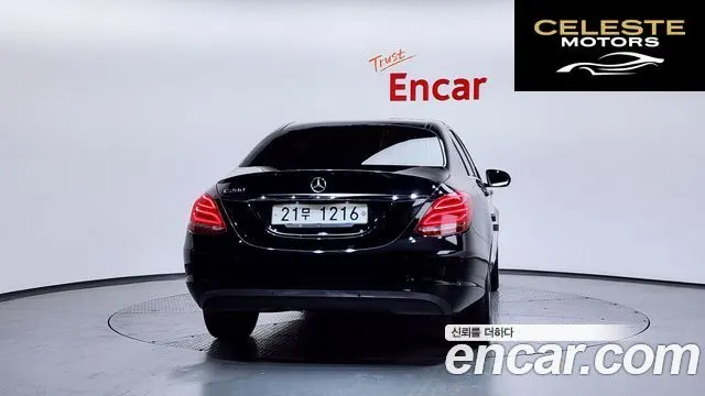 MERCEDES BENZ C-Classe W205 C200 2017 — photo 4 sur 20
