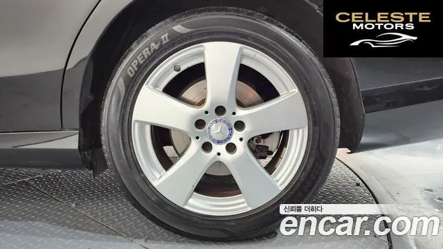 MERCEDES BENZ C-Classe W205 C200 2017 — photo 5 sur 20