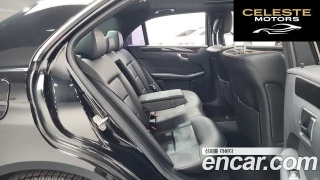 MERCEDES BENZ E-Classe W212 E200 Avantgarde 2015 — photo 12 sur 20