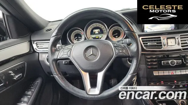 MERCEDES BENZ E-Classe W212 E200 Avantgarde 2015 — photo 13 sur 20