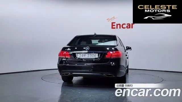 MERCEDES BENZ E-Classe W212 E200 Avantgarde 2015 — photo 4 sur 20