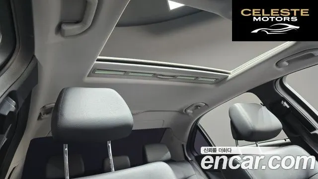 MERCEDES BENZ E-Classe W212 E200 CGI 2011 — photo 19 sur 20