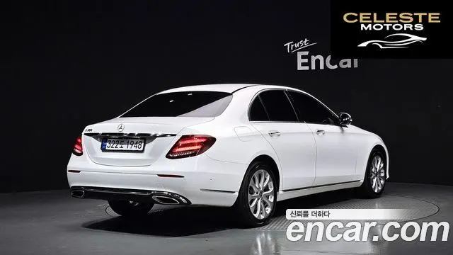 MERCEDES BENZ E-Classe W213 E300 Exclusive 2019 — photo 2 sur 20