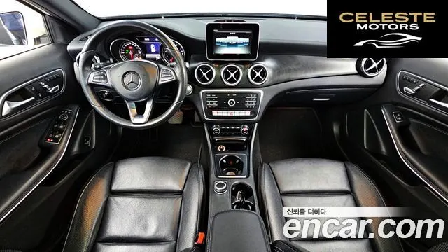 MERCEDES BENZ GLA-Classe X156 GLA220 Premium 2018 — photo 7 sur 26