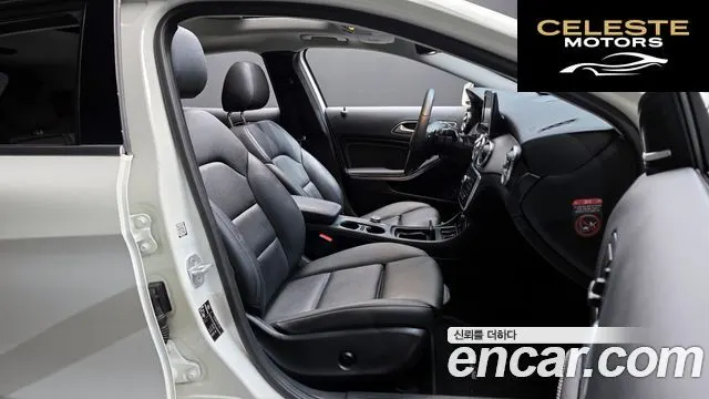 MERCEDES BENZ GLA-Classe X156 GLA200 d 2017 — photo 10 sur 20